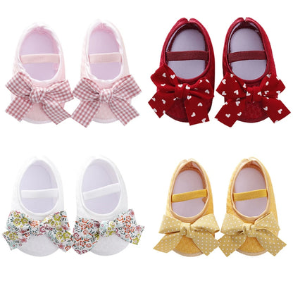 Flat shoes for baby girls